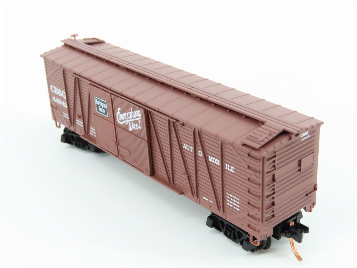 N Scale Micro-Trains MTL 04000030 CB&amp;Q Burlington Route 40&#39; Box Car #44942