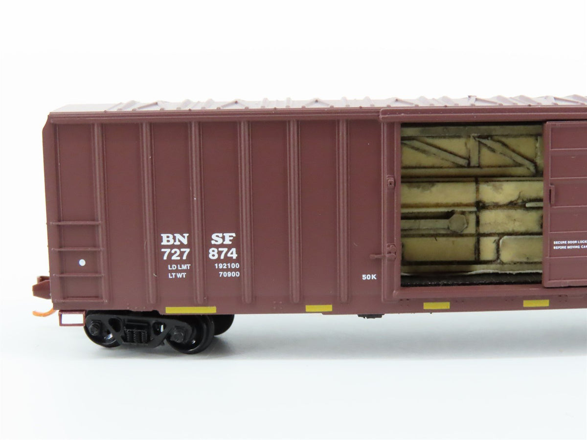 N Scale Micro-Trains MTL 02500740 BNSF Railway 50&#39; Box Car w/ Load #727874