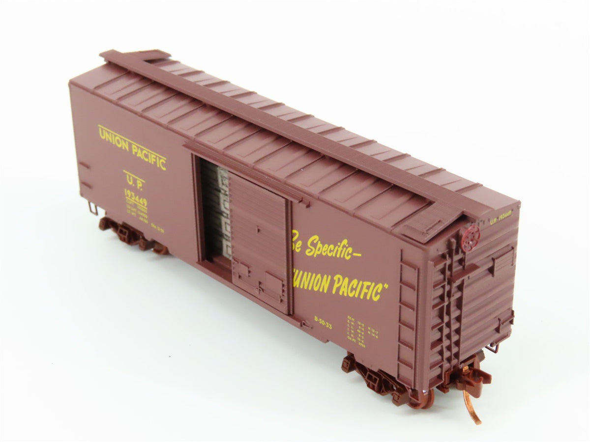 N Scale Micro-Trains MTL 02000298 UP Union Pacific 40&#39; Box Car w/ Load #193449