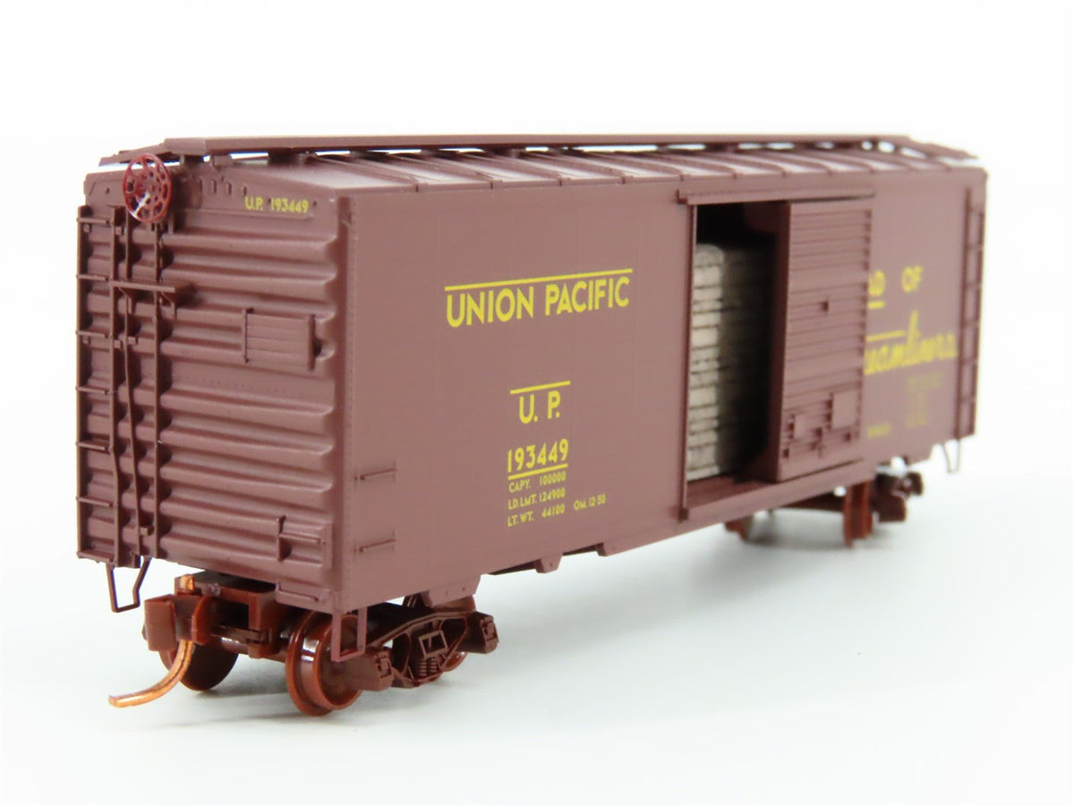 N Scale Micro-Trains MTL 02000298 UP Union Pacific 40&#39; Box Car w/ Load #193449