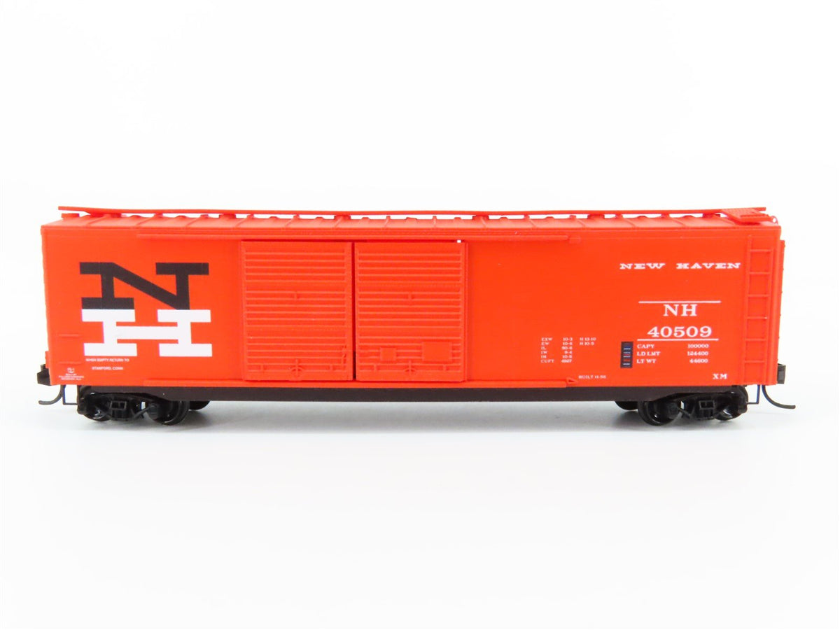 N Scale Micro-Trains MTL 03400460 NH New Haven 50&#39; Double Door Box Car #40509