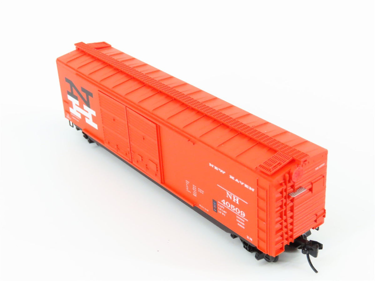 N Scale Micro-Trains MTL 03400460 NH New Haven 50&#39; Double Door Box Car #40509