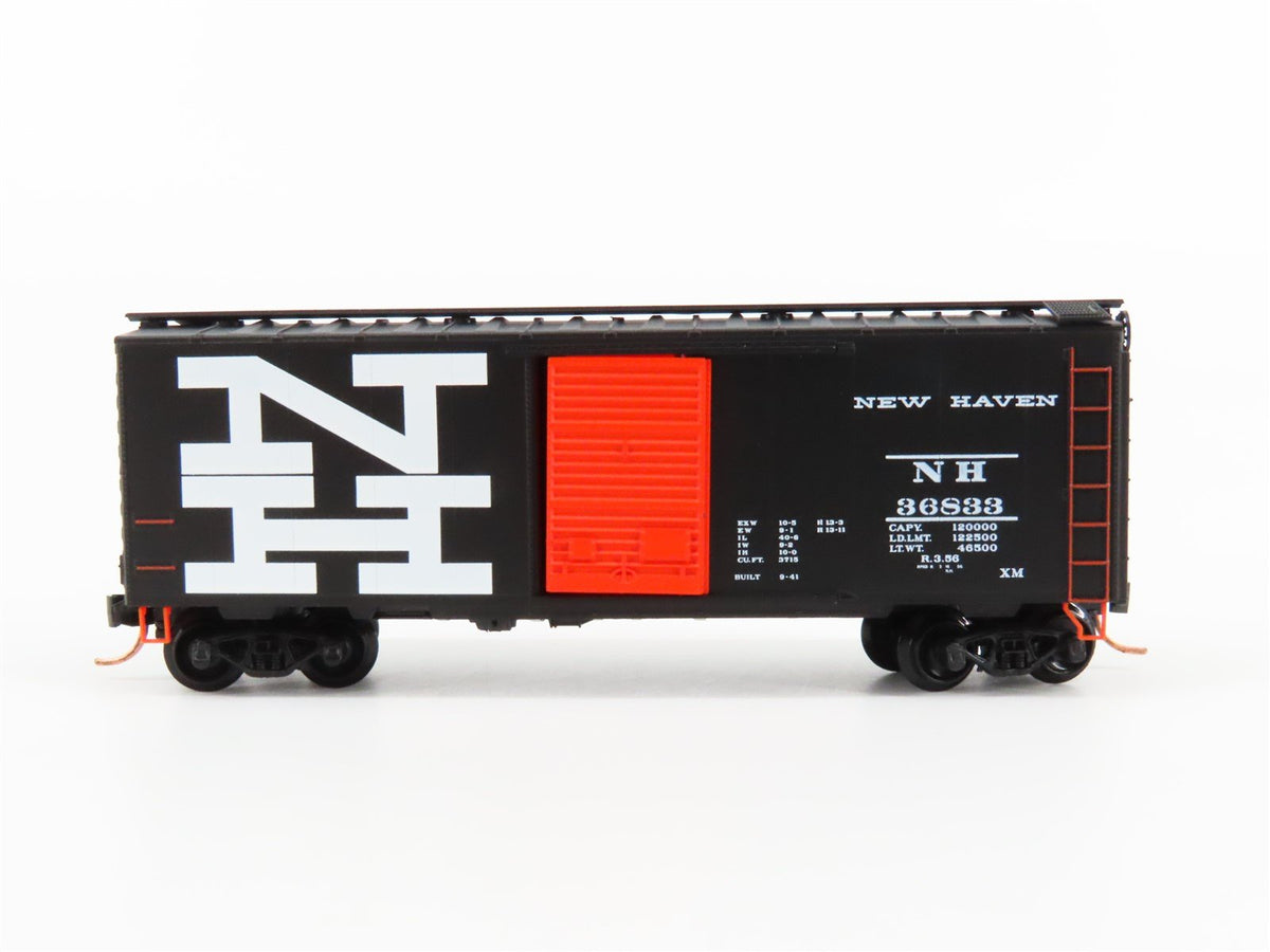 N Scale Micro-Trains MTL 20556 NH New Haven 40&#39; Single Door Box Car #36833