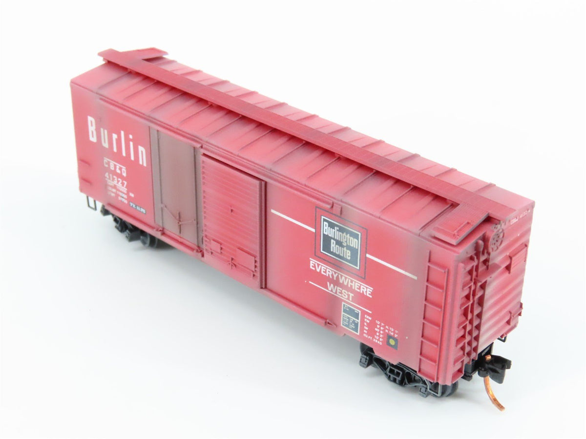 N Micro-Trains MTL 02244130 CB&amp;Q Burlington Route 40&#39; Box Car #41327 Weathered