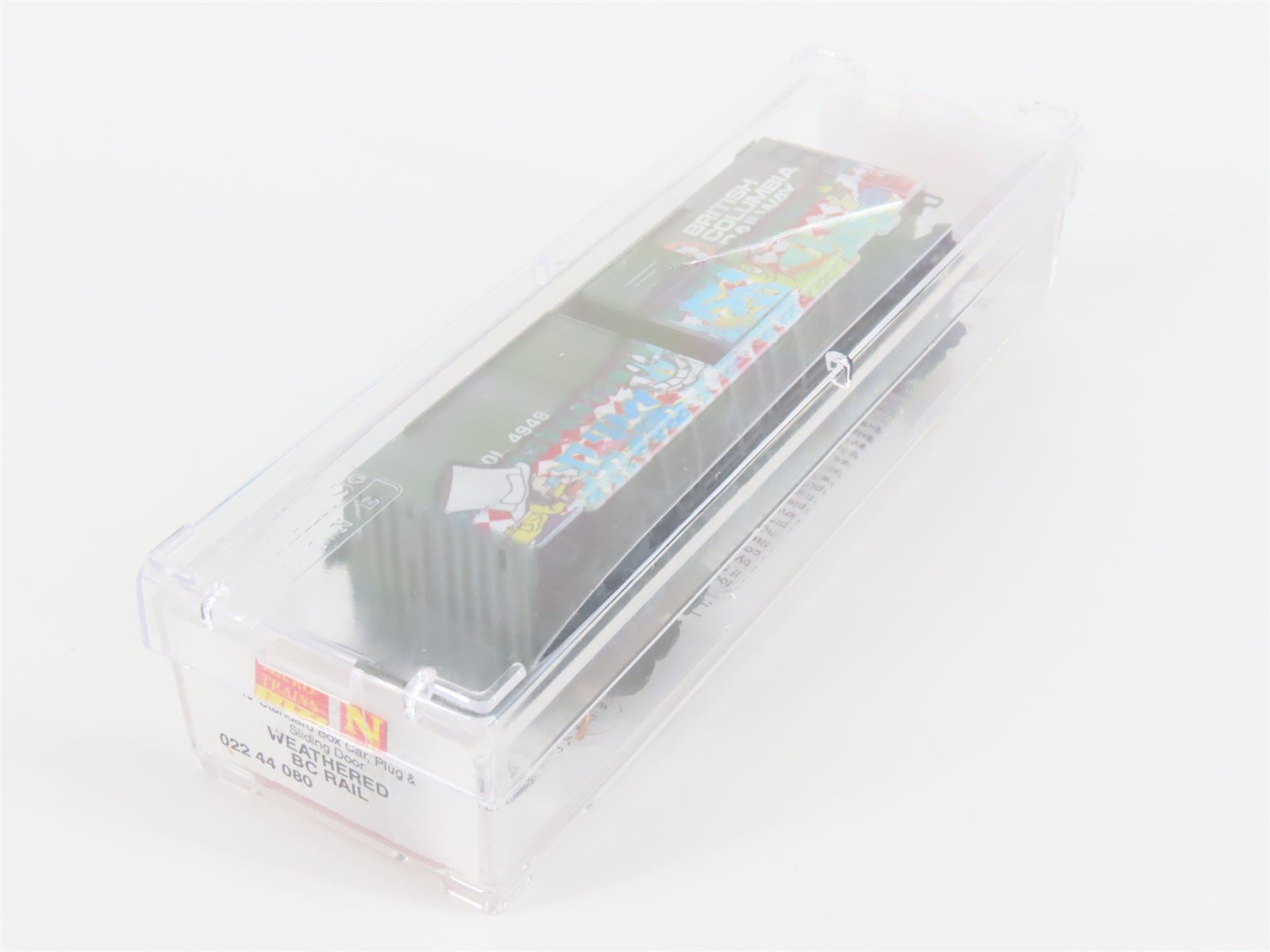N Micro-Trains MTL 02244080 BCOL British Columbia 40' Box Car #4949 w/ Graffiti