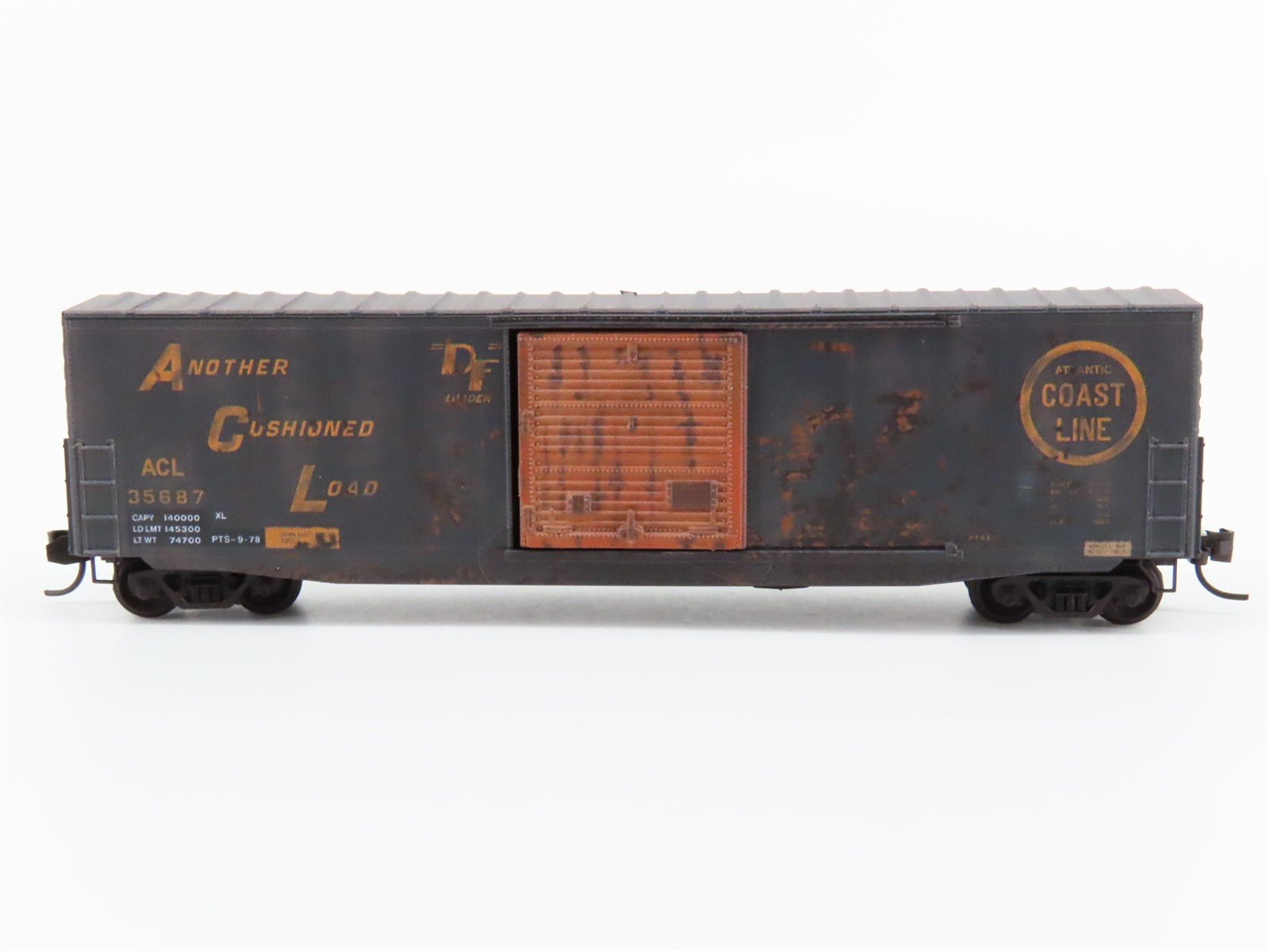 N Micro-Trains MTL 18051250 ACL Atlantic Coast Line Box Car #35687 - Weathered