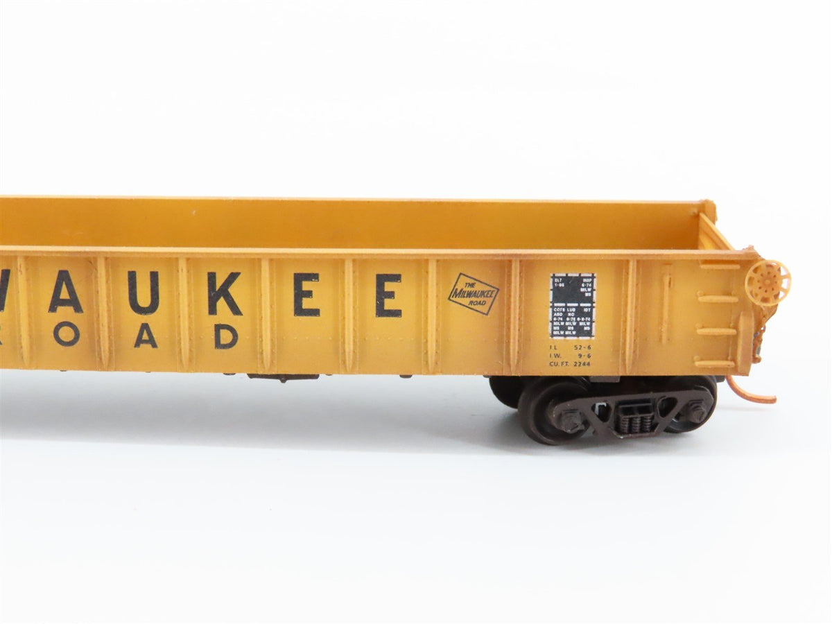 N Micro-Trains MTL 04844110 MILW Milwaukee Road 50&#39; Gondola #81098 w/ Graffiti