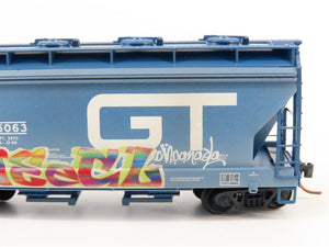 N Micro-Trains MTL 09244010 GTW Grand Trunk Western 2-Bay Hopper w/ Graffiti