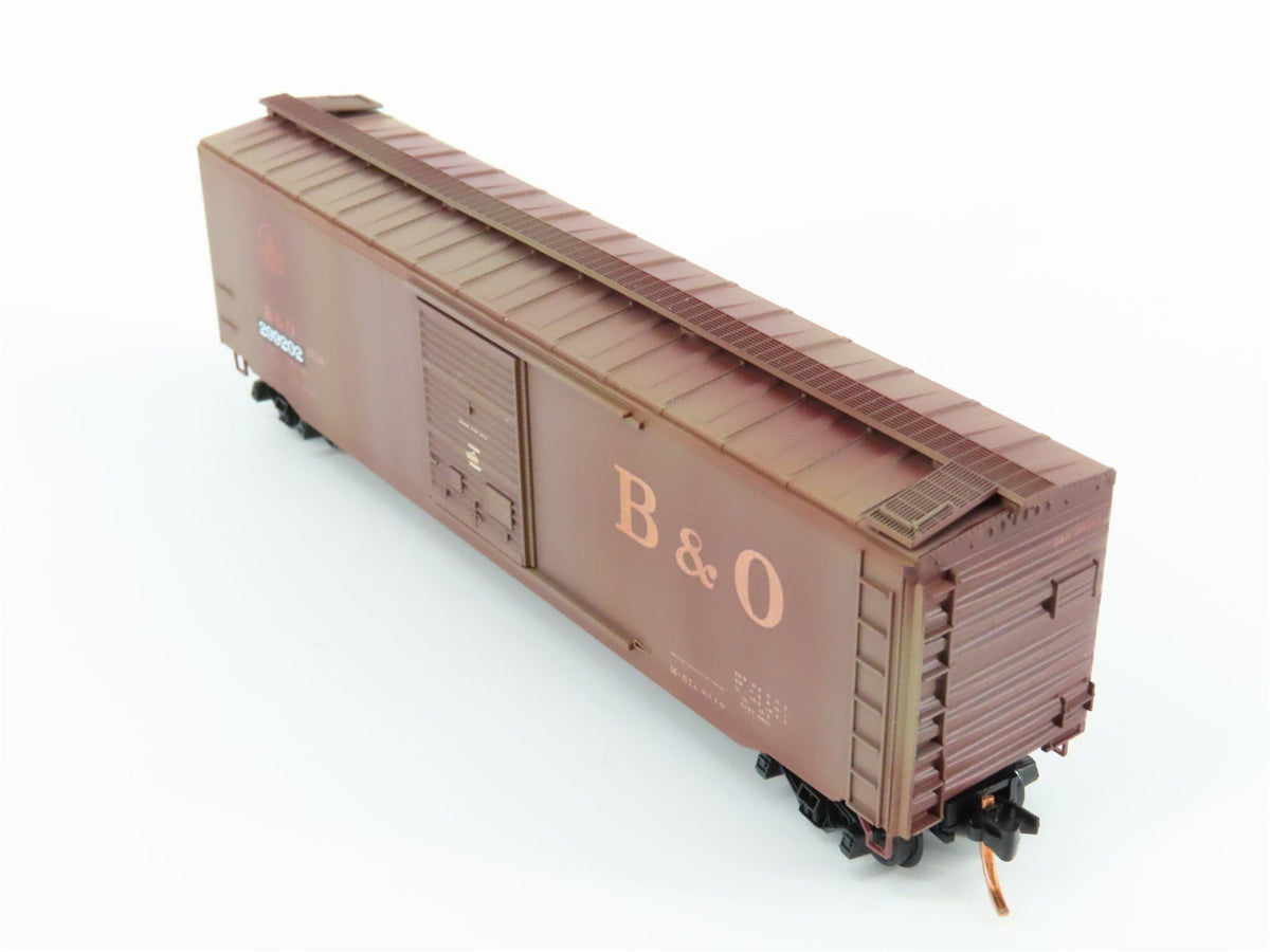 N Scale Micro-Trains MTL 03144390 B&amp;O Baltimore &amp; Ohio Box Car #299202 Weathered