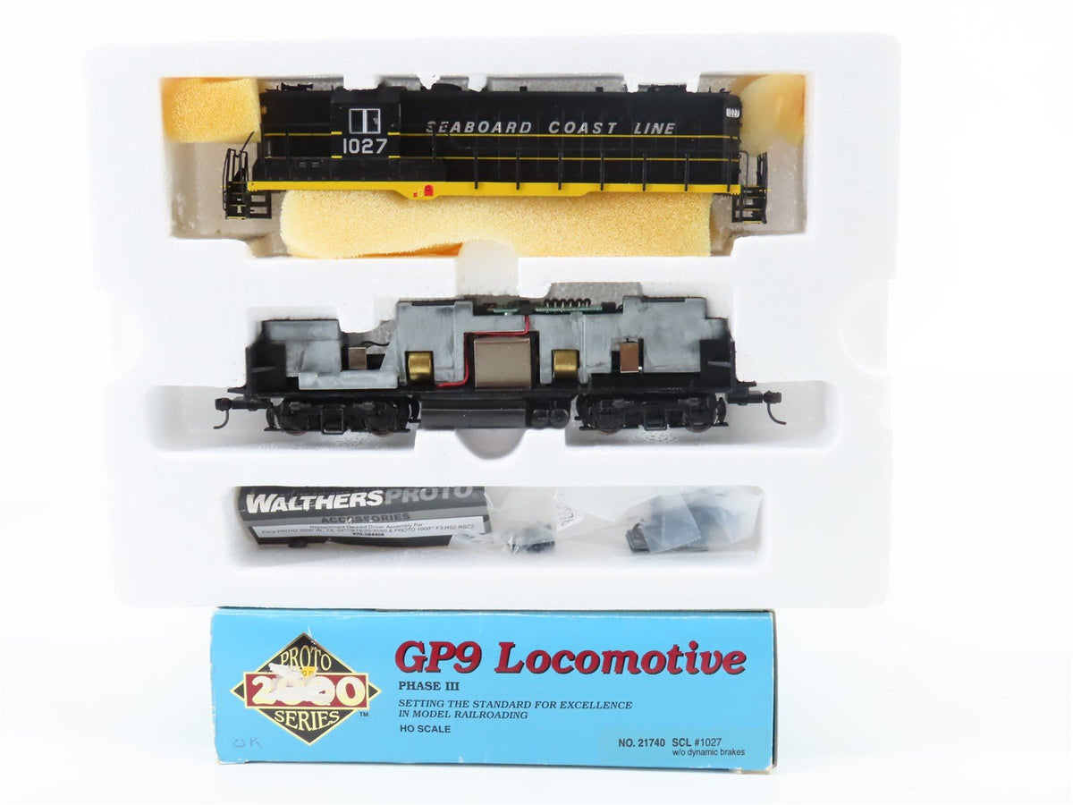 HO Scale Proto 2000 21740 SCL Seaboard Coast Line EMD GP9 Ph. 3 Diesel #1027