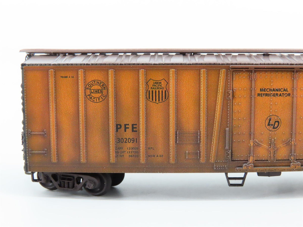 N Micro-Trains MTL 07052011 PFE Pacific Fruit Express Reefer #302091 Weathered