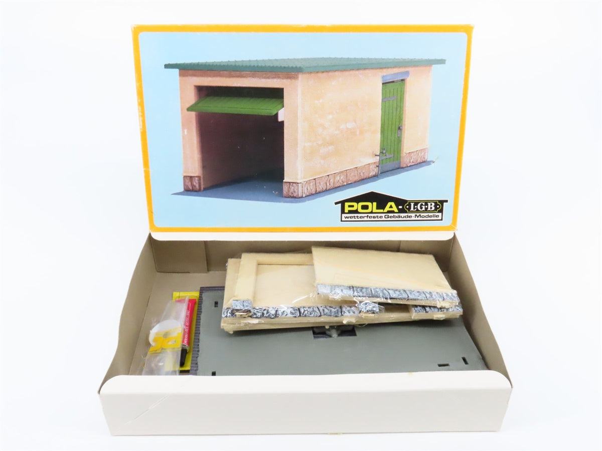 G Scale LGB-POLA 920 Garage w/ Swing Gate &amp; Entrance Door Building Kit