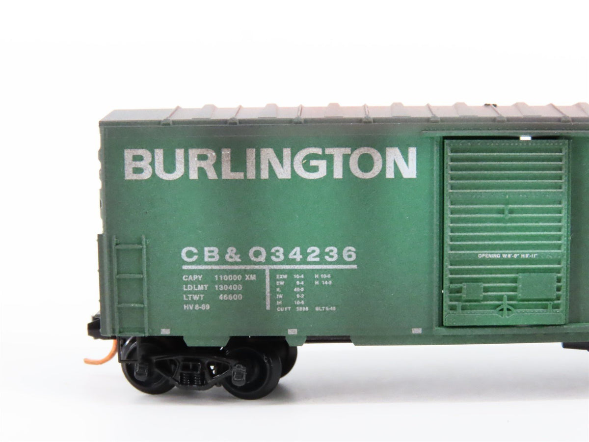 N Micro-Trains MTL 02444310 CB&amp;Q Burlington Route Box Car #34236 w/ Graffiti