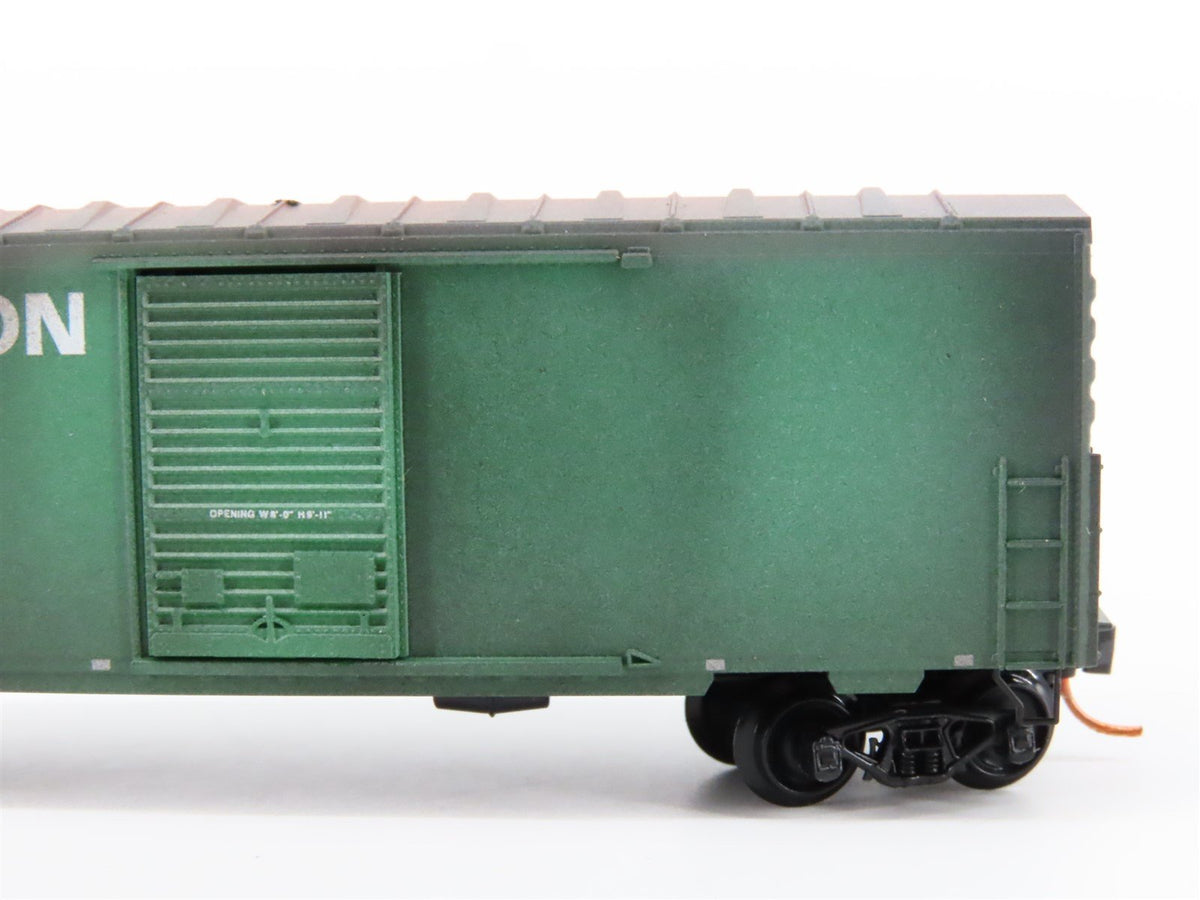 N Micro-Trains MTL 02444310 CB&amp;Q Burlington Route Box Car #34236 w/ Graffiti