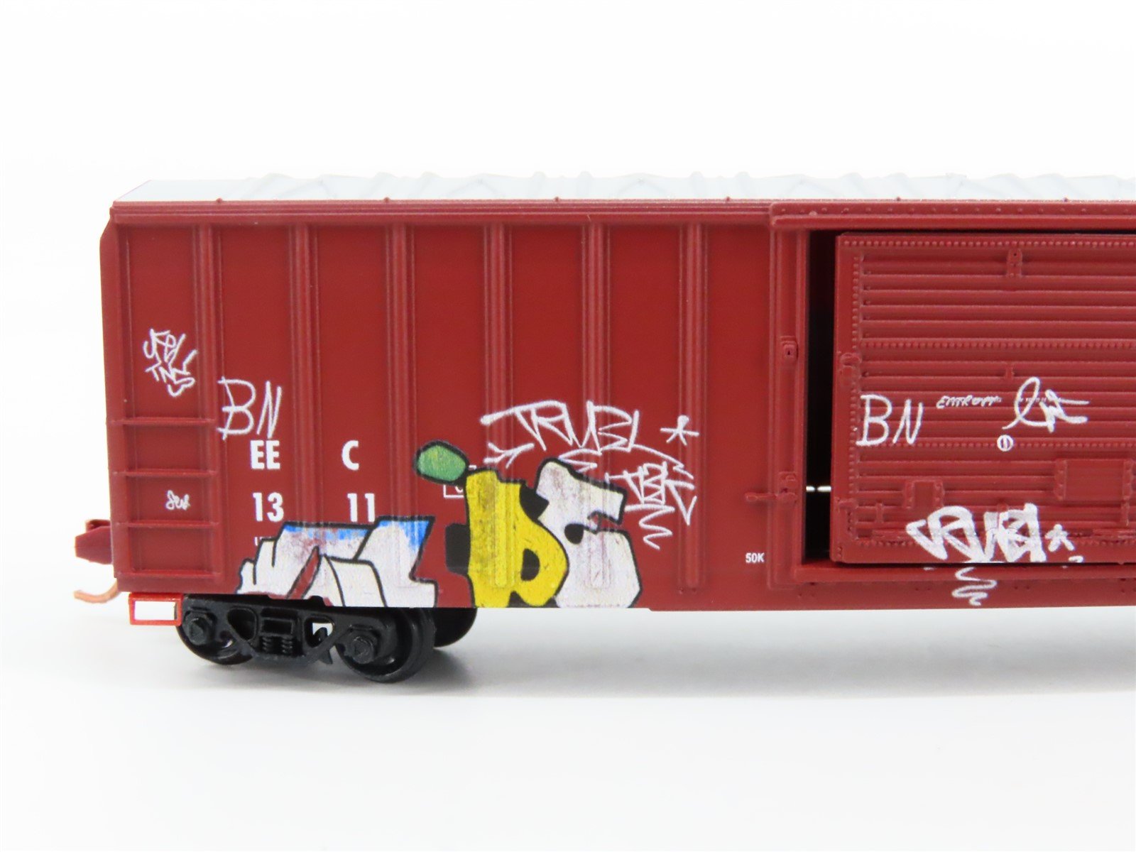 N Micro-Trains MTL 02544006 EEC East Erie Commercial Box Car #1311 w/ Graffiti