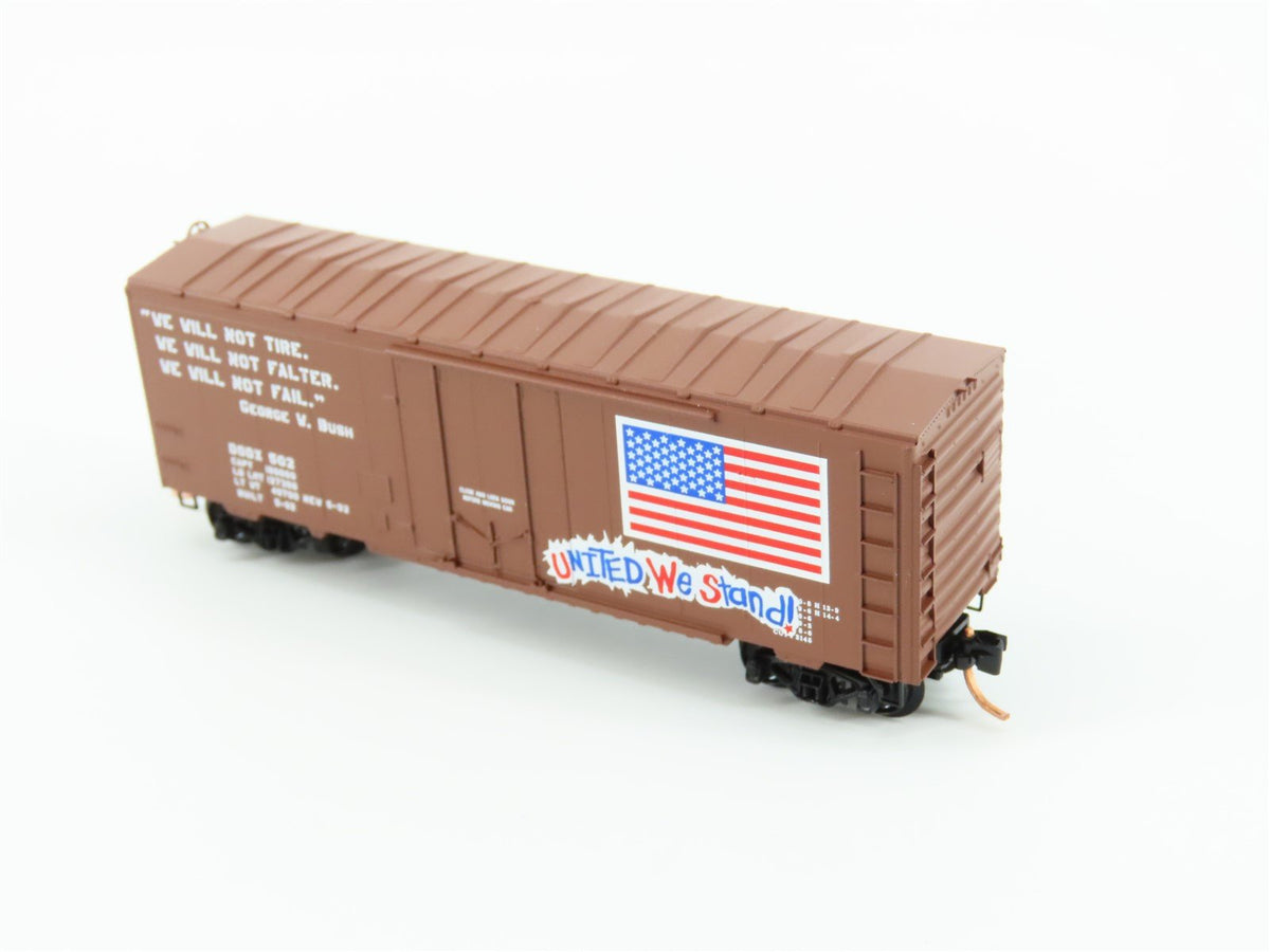 N Micro-Trains MTL NSC 4-02 DODX &quot; United We Stand&quot; 40&#39; Box Car #502 w/ Graffiti