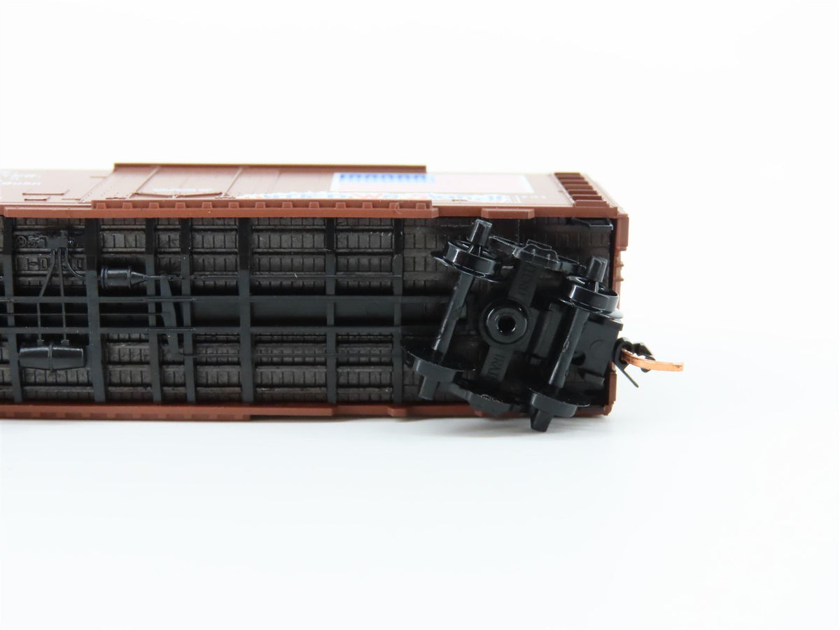 N Micro-Trains MTL NSC 4-02 DODX &quot; United We Stand&quot; 40&#39; Box Car #502 w/ Graffiti