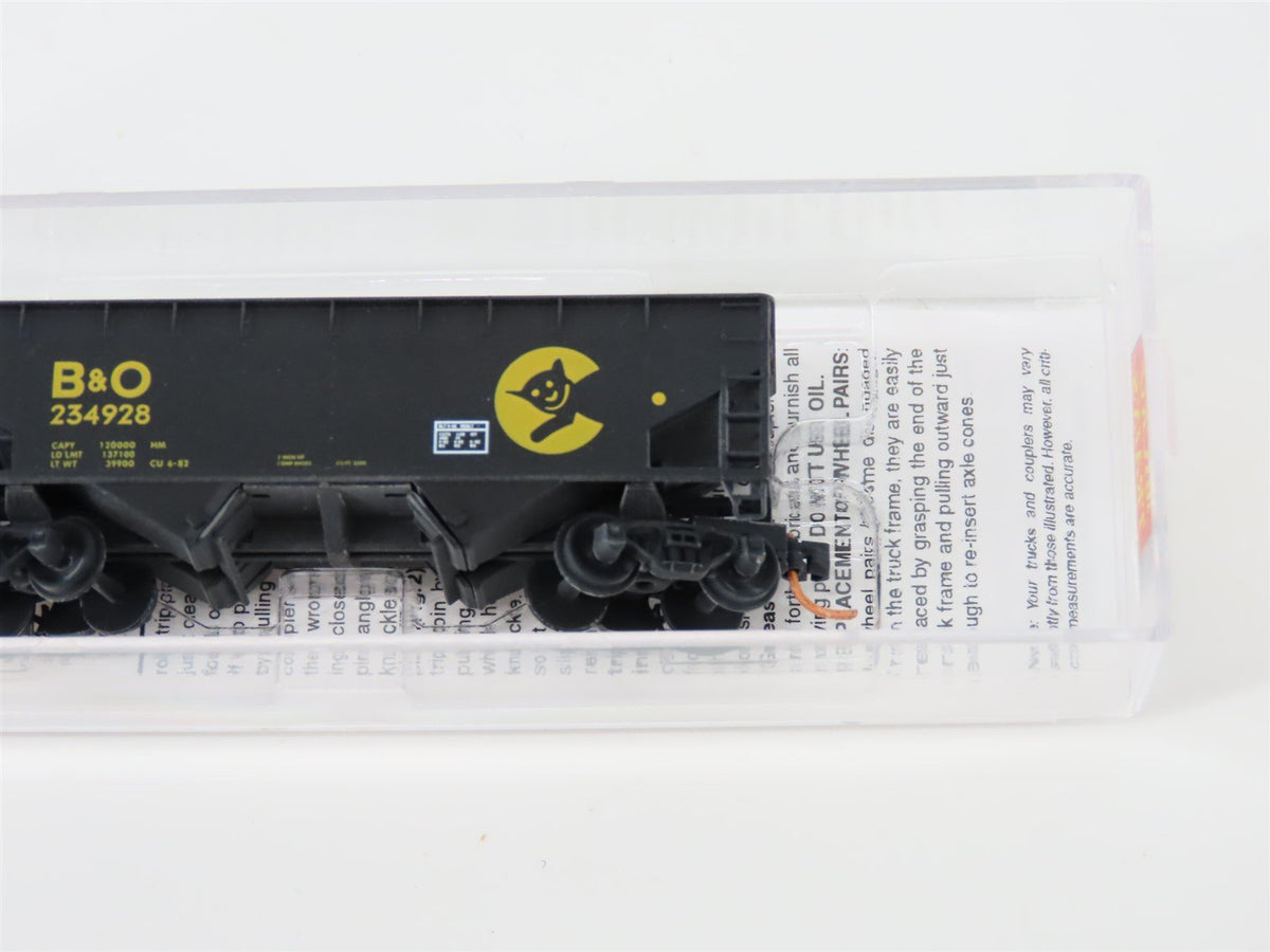 N Micro-Trains MTL 05544510 B&amp;O Chessie System 2-Bay Hopper #234928 w/ Graffiti