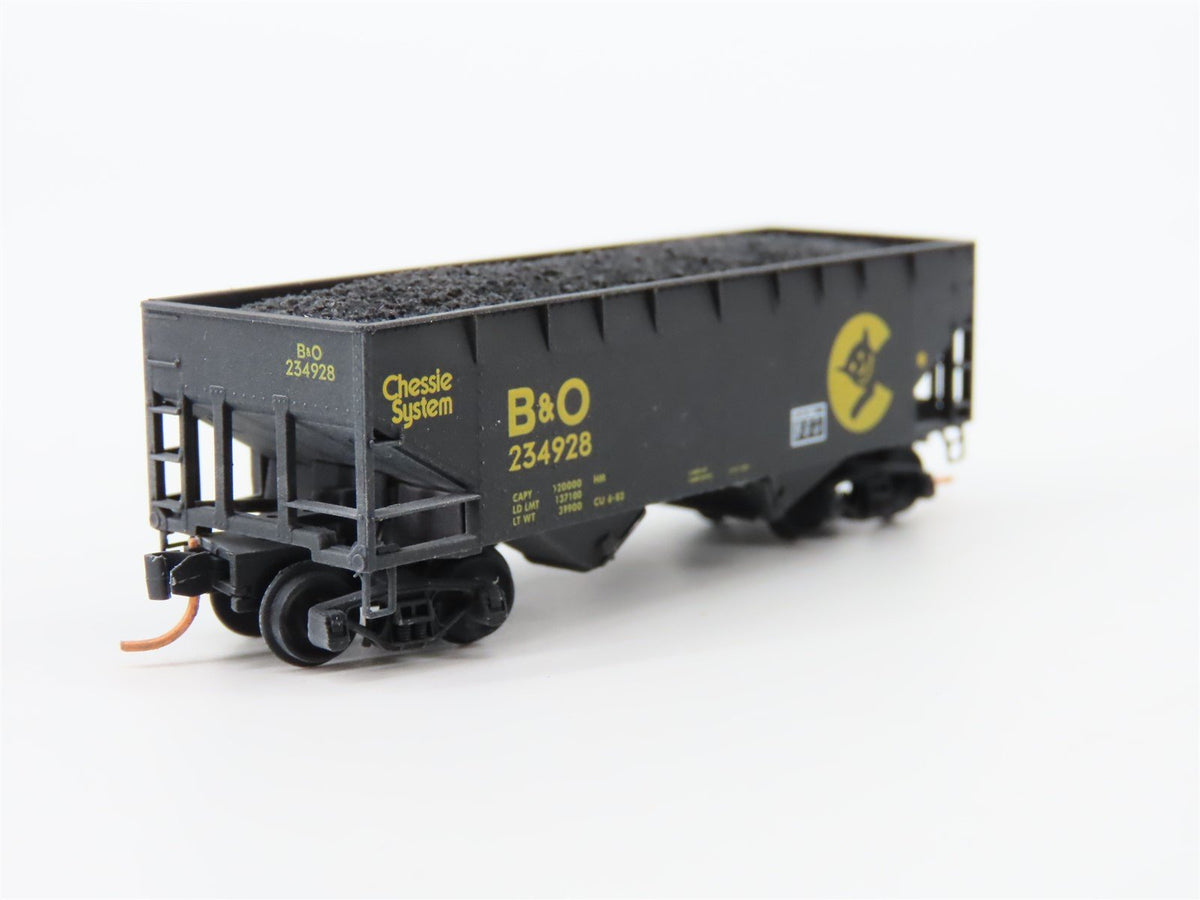 N Micro-Trains MTL 05544510 B&amp;O Chessie System 2-Bay Hopper #234928 w/ Graffiti