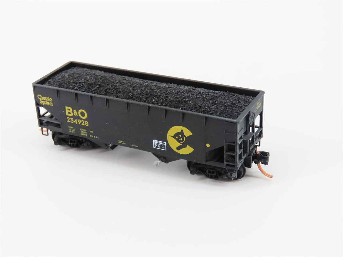 N Micro-Trains MTL 05544510 B&amp;O Chessie System 2-Bay Hopper #234928 w/ Graffiti