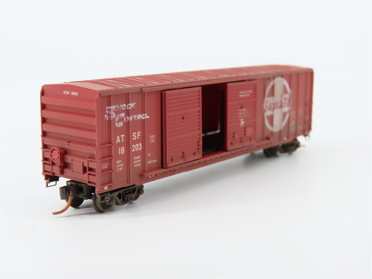 N Scale Micro-Trains MTL 03044250 ATSF Santa Fe 50&#39; Box Car #18203 w/ Graffiti