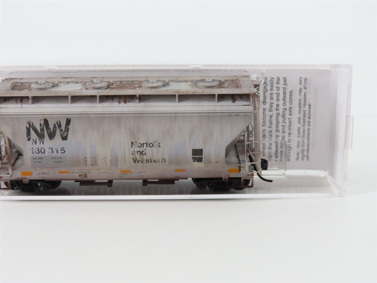 N Scale Micro-Trains MTL 09244051 NW Norfolk &amp; Western 2-Bay Hopper - Weathered