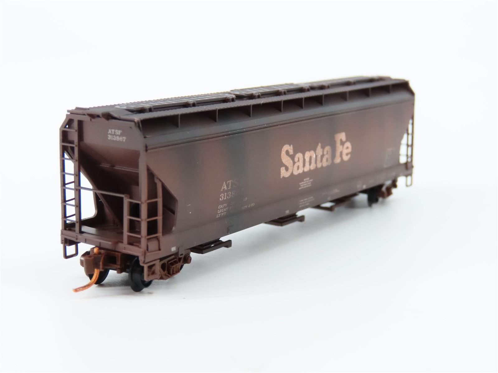 N Scale Micro-Trains MTL 09444102 ATSF Santa Fe 3-Bay Hopper #313867 w/ Graffiti