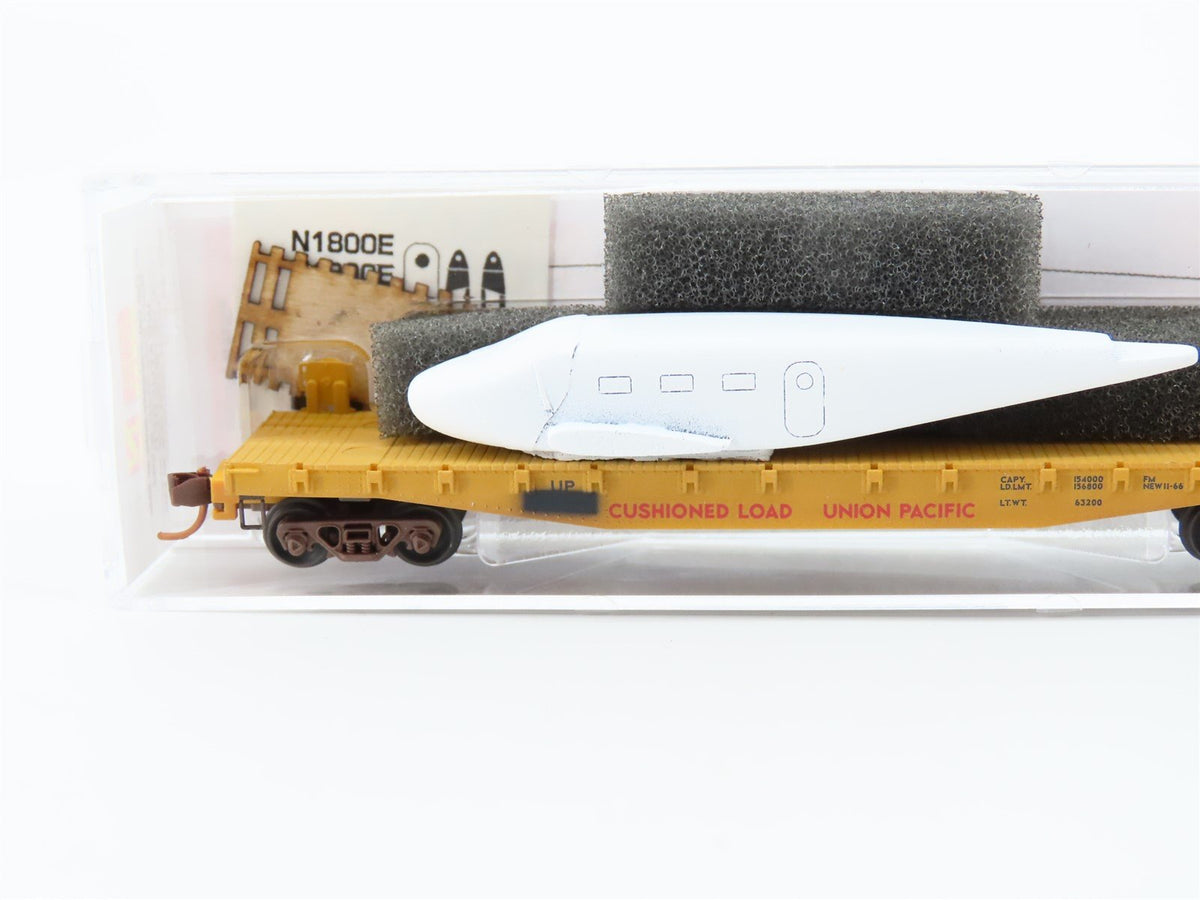 N Micro-Trains MTL 04544070 UP Union Pacific 50&#39; Flat Car w/ Airplane Weathered