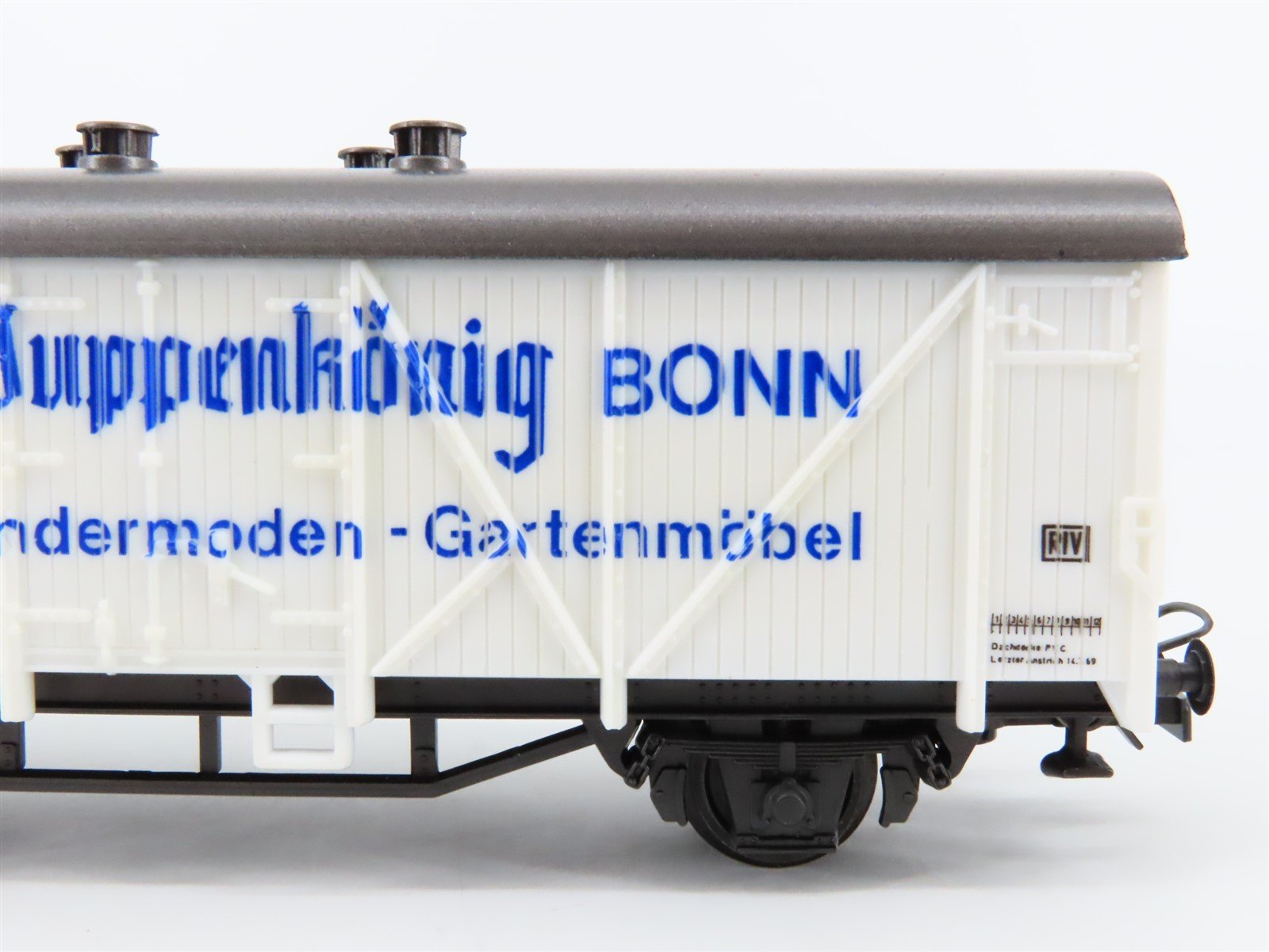 HO Scale Roco DB Vedes Puppenkönig Bonn Box Car #327154