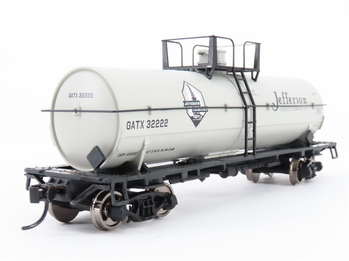 HO Scale Walthers Mainline 910-48010 GATX Jefferson Chemical 36&#39; Tank Car #32222