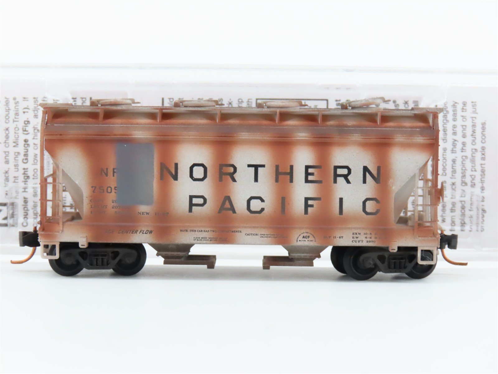 N Micro-Trains MTL 09244230 NP Northern Pacific 2-Bay Hopper #75052 Weathered