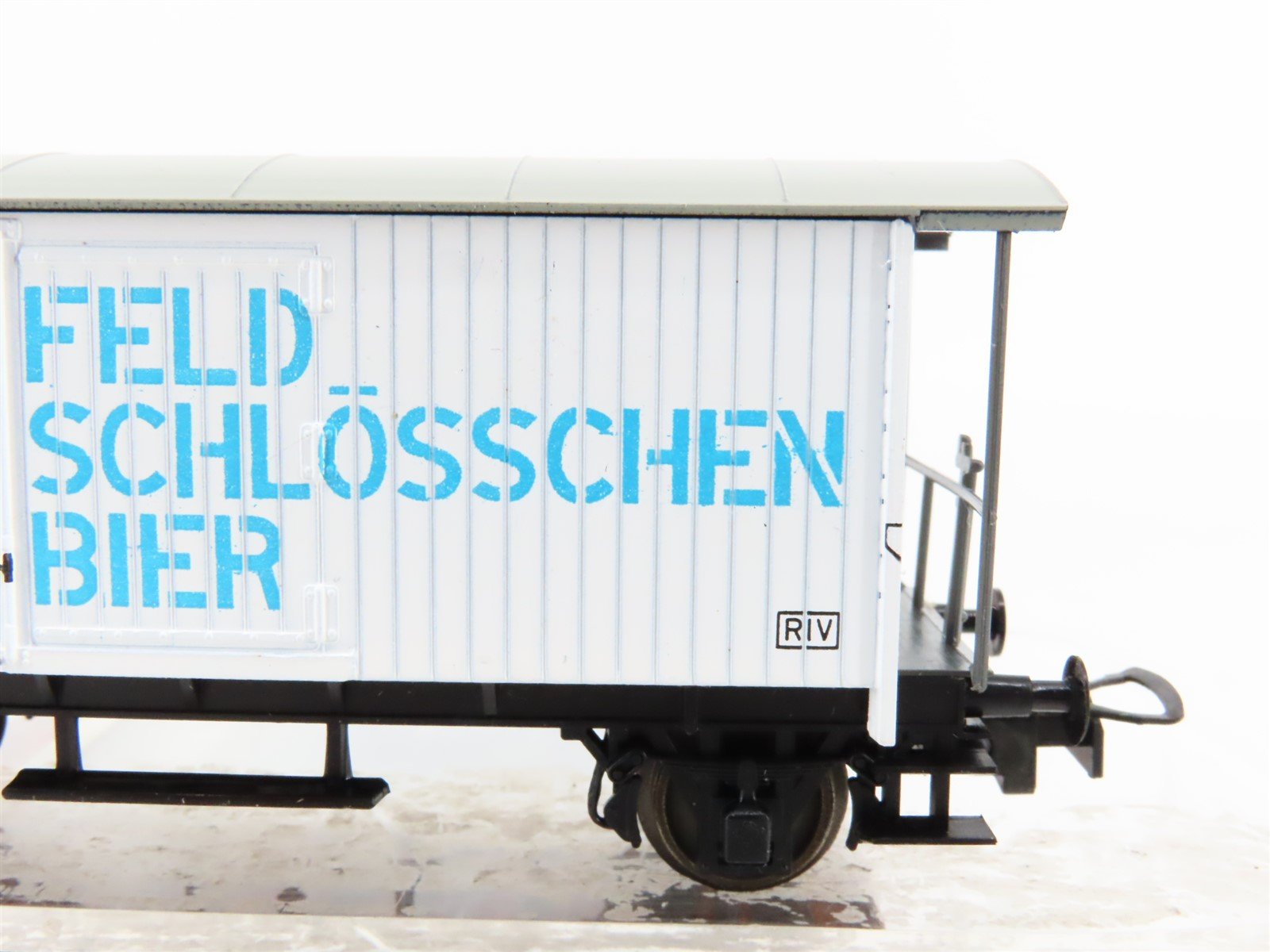 HO Scale Liliput 24951 SBB-CFF Swiss Feldschlösschen Beer Car #516 340P