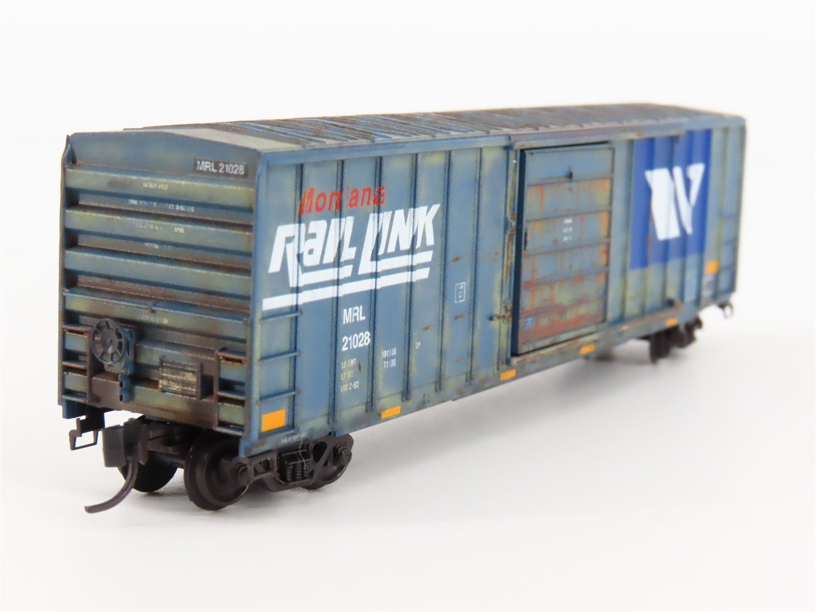 N Micro-Trains MTL 02551620 MRL Montana Rail Link 50' Box Car #21028 w/ Graffiti