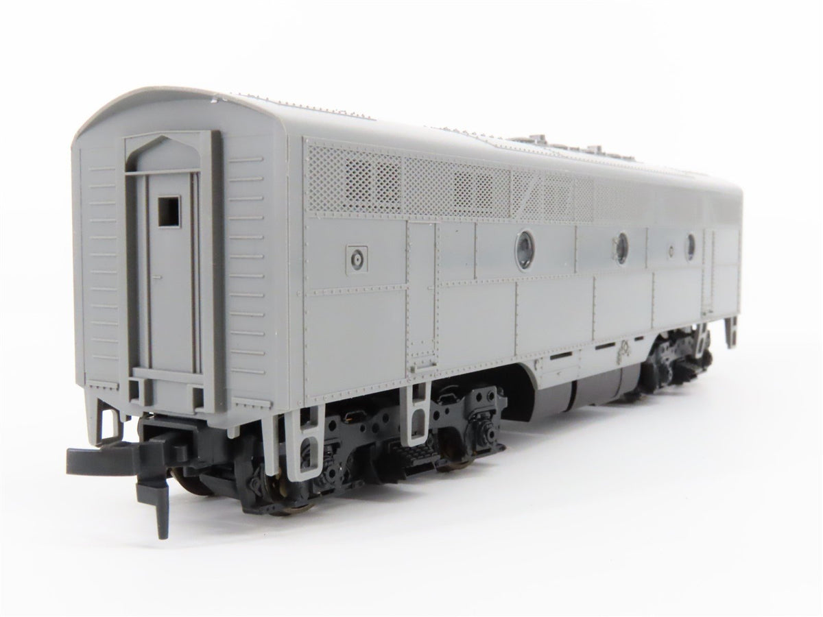 HO Scale Stewart Hobbies 8201 Undecorated F3B Low Fans Diesel Locomotive