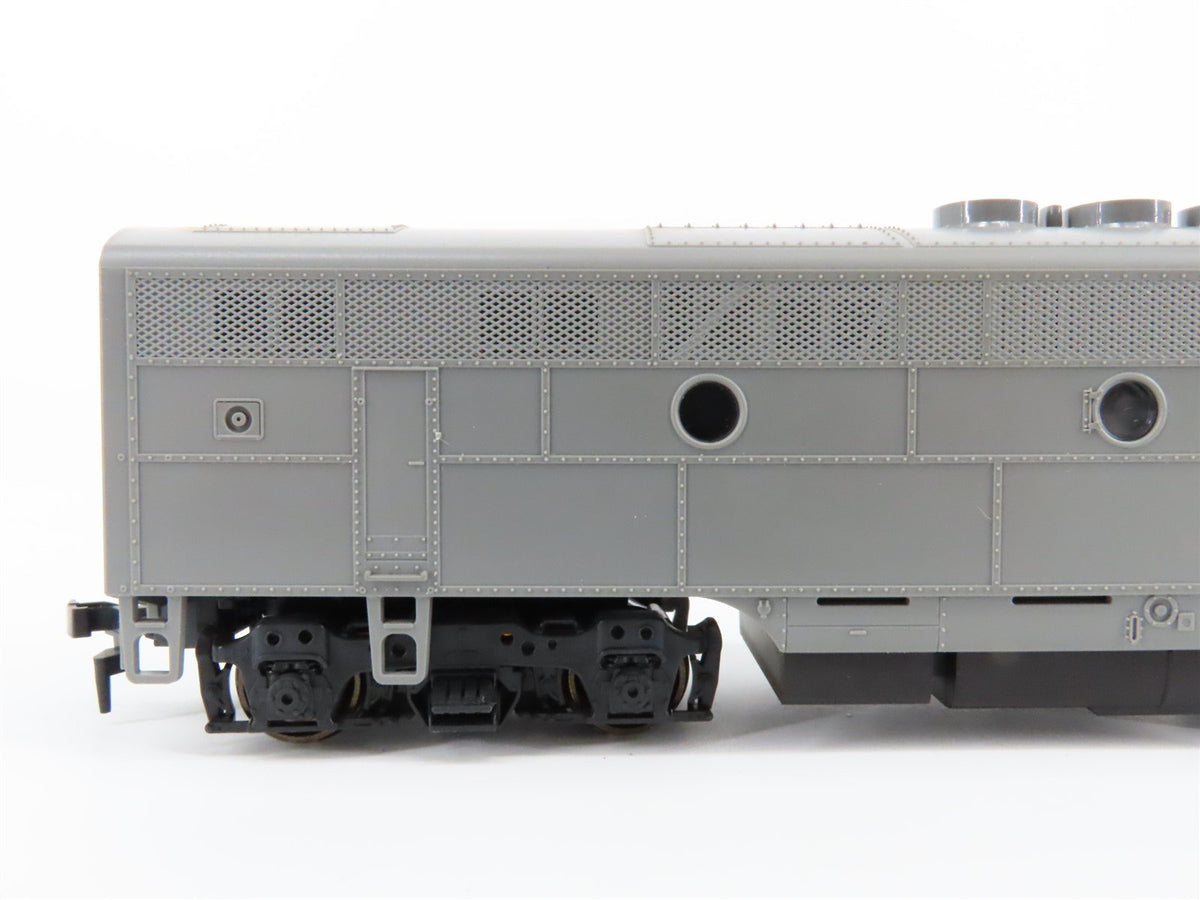 HO Scale Stewart Hobbies 8101 Undecorated F3B High Fans Diesel Locomotive