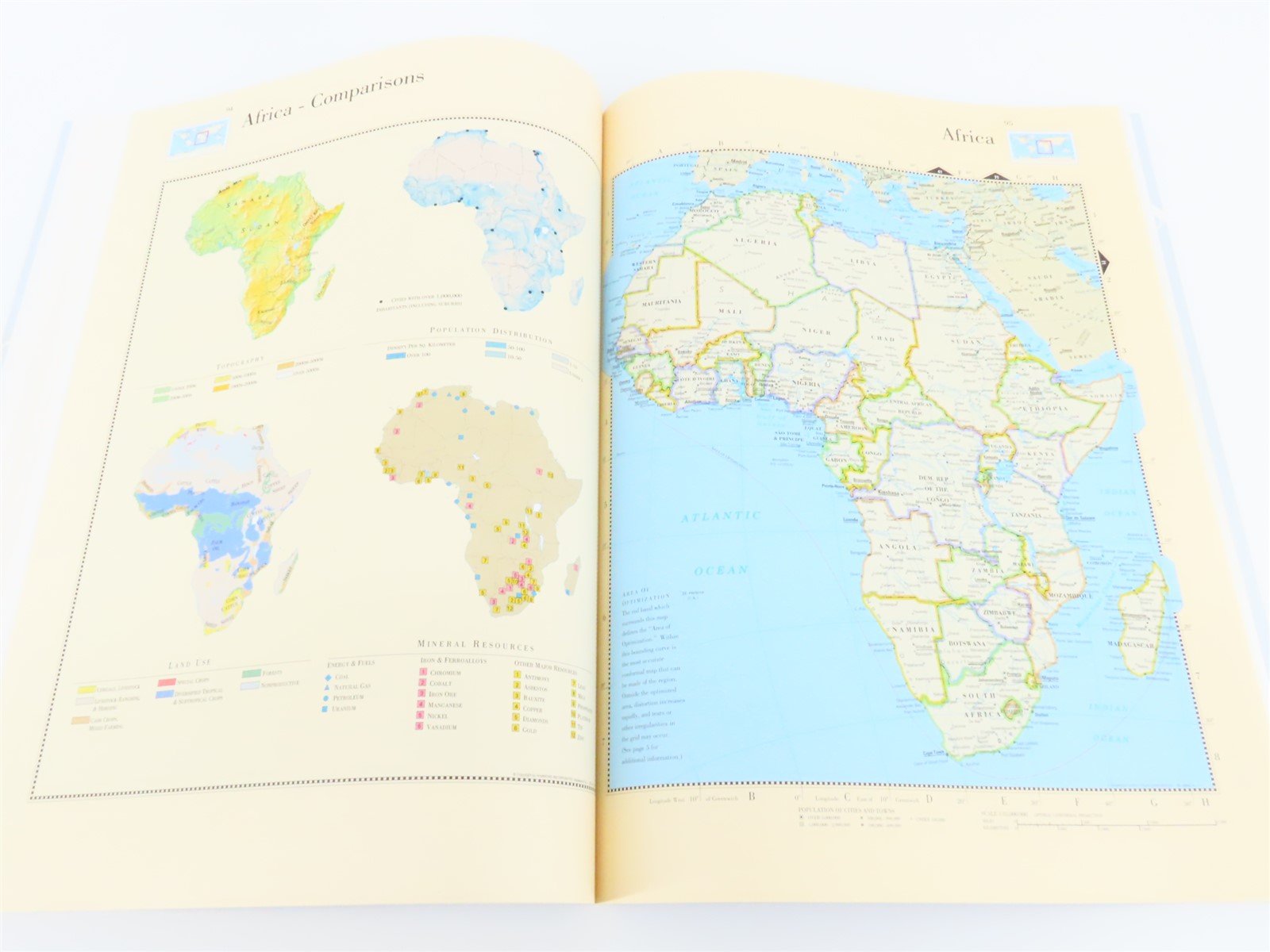Hammond New Century World Atlas by Hammond World Atlas Corporation ©1999 SC Book