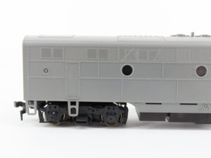 HO Scale Stewart Hobbies Undecorated F3B Low Fan Diesel Locomotive