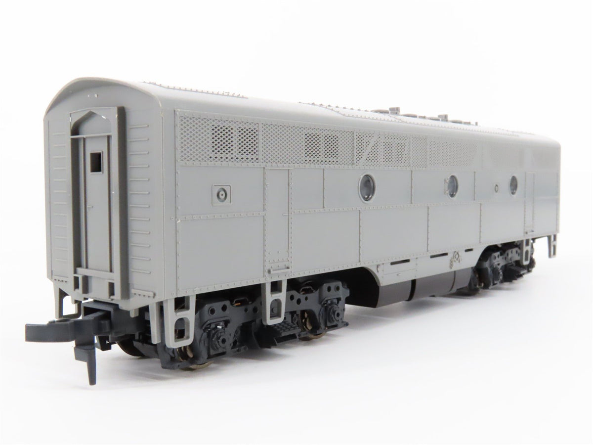 HO Scale Stewart Hobbies Undecorated F3B Low Fan Diesel Locomotive