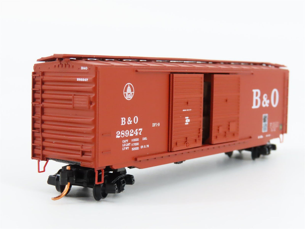 N Micro-Trains MTL 03400380 B&amp;O Baltimore &amp; Ohio 50&#39; Box Car w/ Load #289247