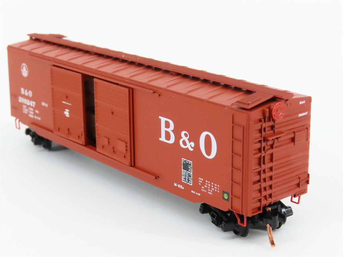 N Micro-Trains MTL 03400380 B&amp;O Baltimore &amp; Ohio 50&#39; Box Car w/ Load #289247