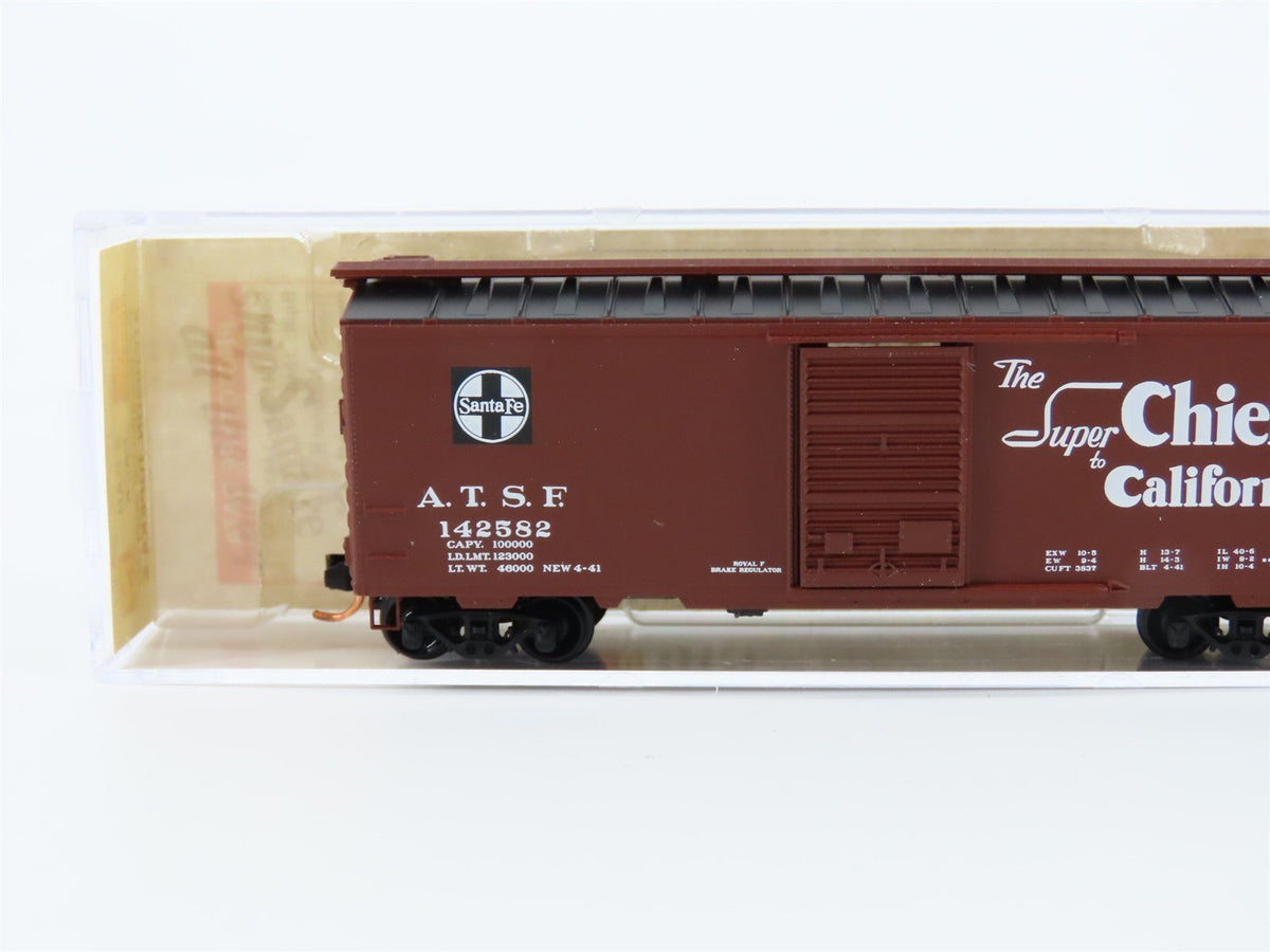 N Micro-Trains MTL 02054137 ATSF &quot;Super Chief&quot; 40&#39; Single Door Boxcar #142582