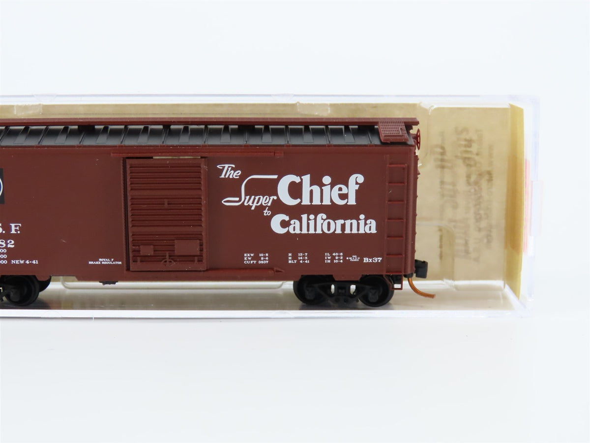 N Micro-Trains MTL 02054137 ATSF &quot;Super Chief&quot; 40&#39; Single Door Boxcar #142582