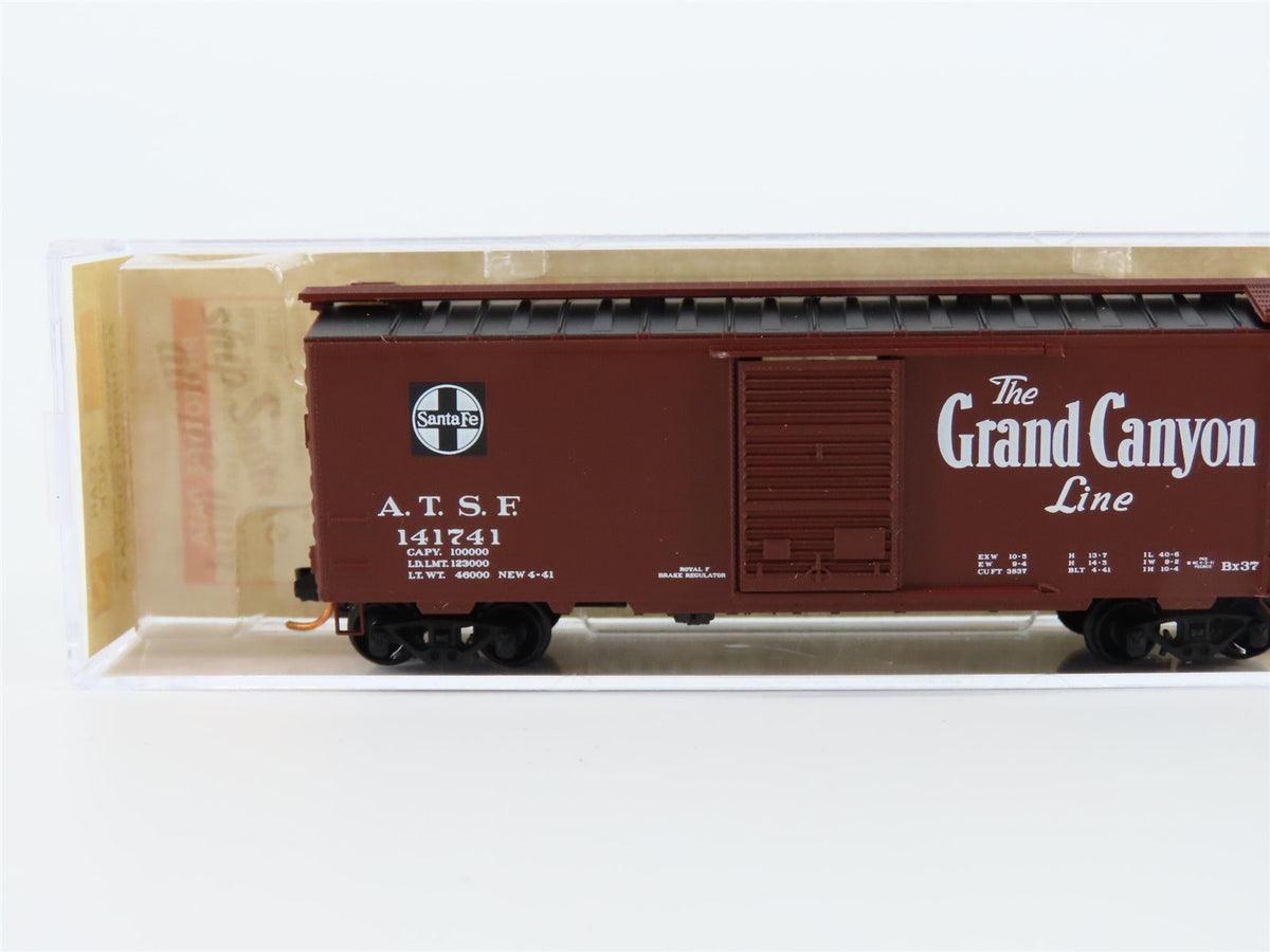 N Micro-Trains MTL 02052117 ATSF &quot;Grand Canyon&quot; 40&#39; Single Door Boxcar #141741