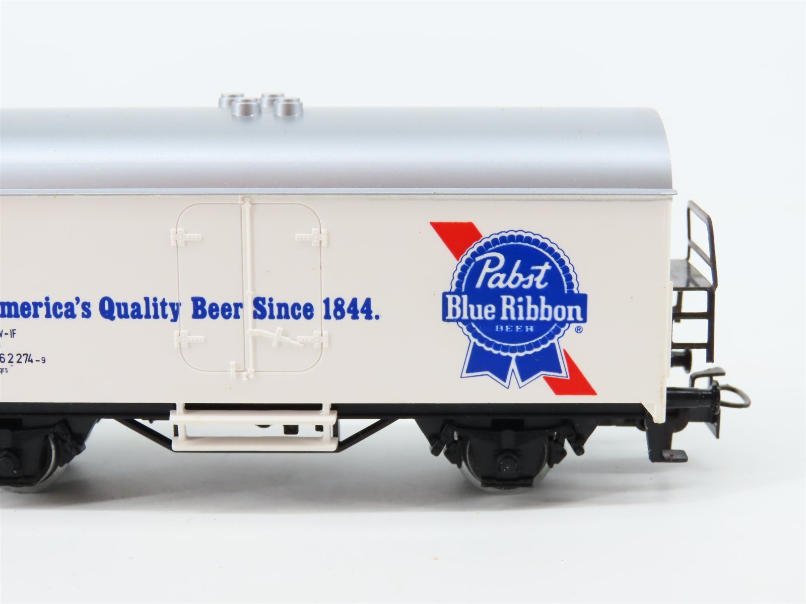HO Scale Marklin DB Pabst Blue Ribbon PBR Beer Reefer #274-9