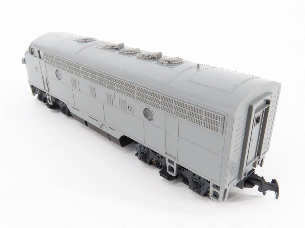 HO Scale Stewart Hobbies 9110 Undecorated F7A Double Light Diesel Locomotive