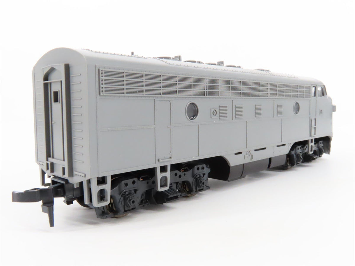 HO Scale Stewart Hobbies 9110 Undecorated F7A Double Light Diesel Locomotive