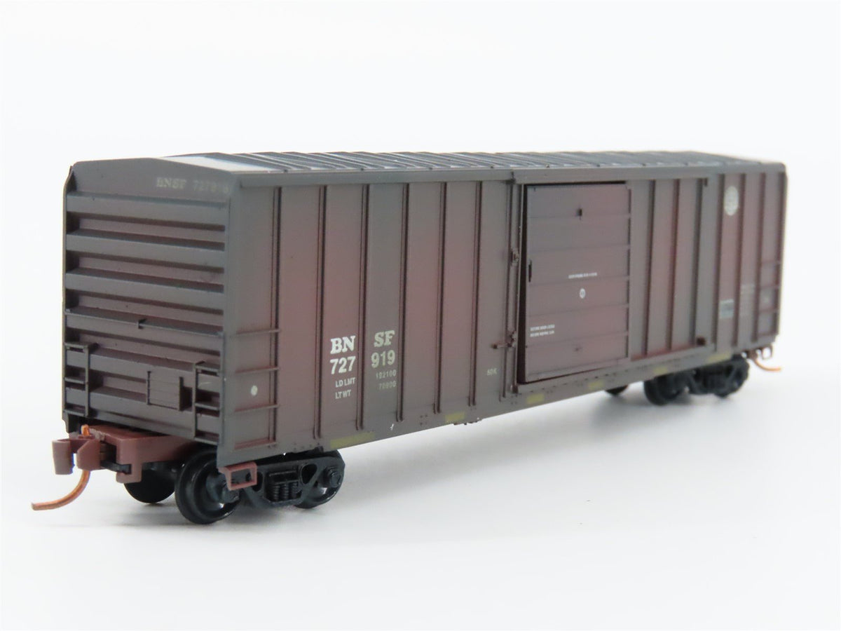 N Scale Micro-Trains MTL 02554740 BNSF Railway 50&#39; Box Car #727919 Weathered