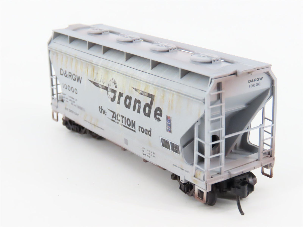 N Scale Micro-Trains MTL 09251020 D&amp;RGW Rio Grande 2-Bay Hopper #10000 Weathered