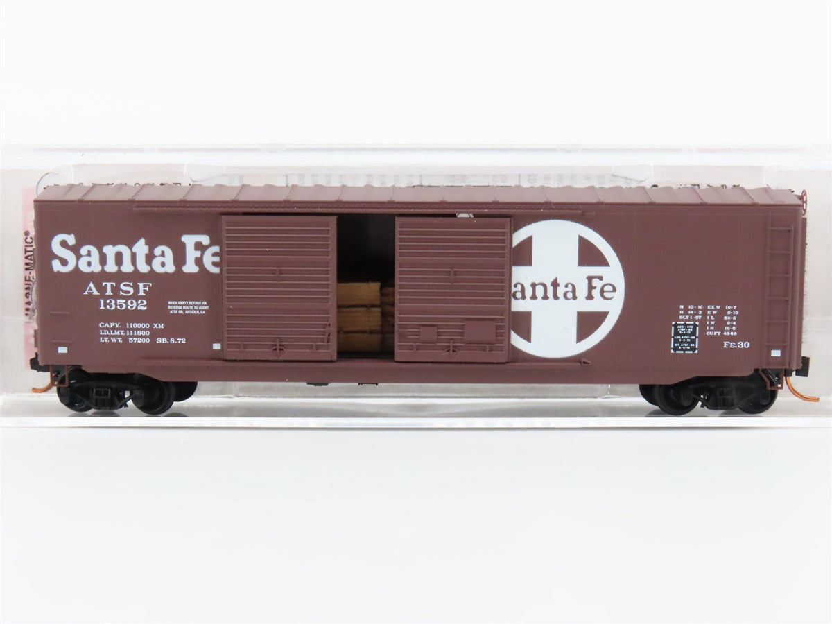 N Scale Micro-Trains MTL 03700120 ATSF Santa Fe 50&#39; Box Car w/ Load #13592