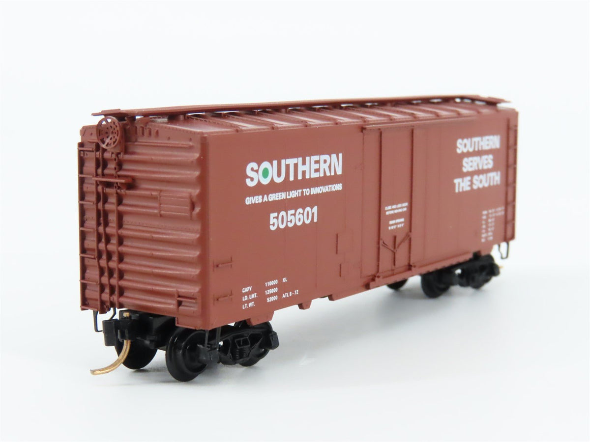 N Scale Kadee Micro-Trains MTL 21100 SOU Southern 40&#39; Plug Door Box Car #505601